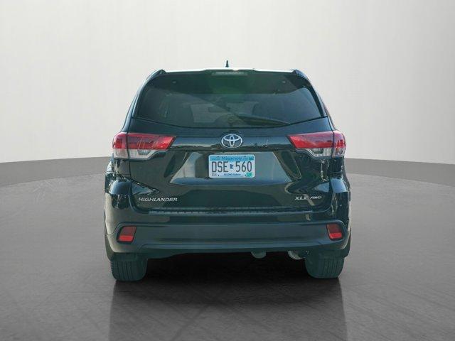 2019 toyota highlander xle