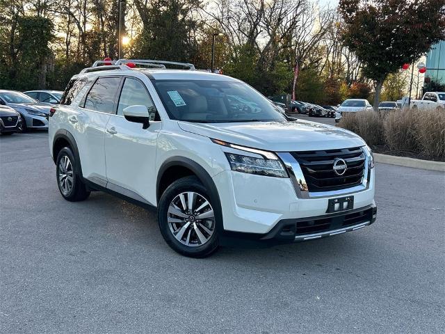 2023 nissan pathfinder sl