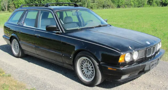 1993 e34 bmw 525i touring edition project with rare oem ski rack