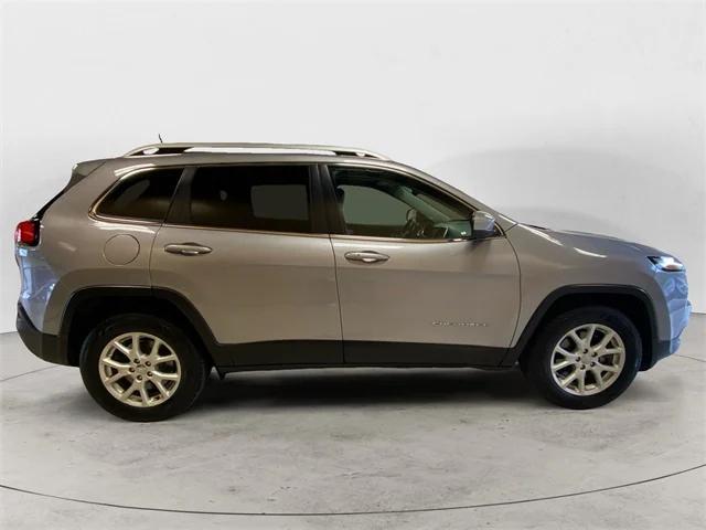 2018 jeep cherokee latitude plus