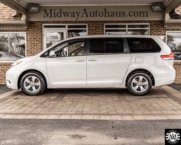 2012 toyota sienna le