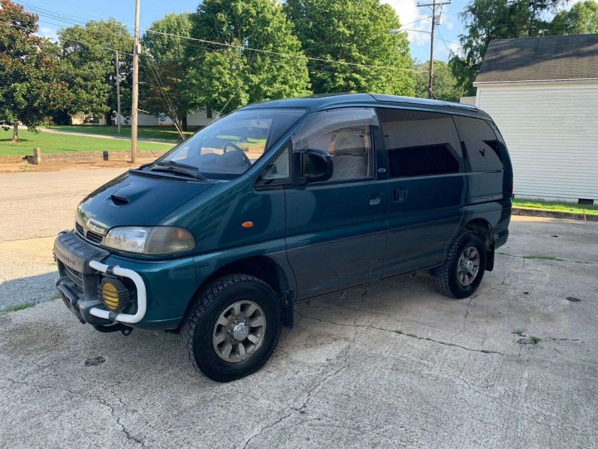 1994 mitsubishi delica space gear - factory rhd - 4wd - turbo diesel