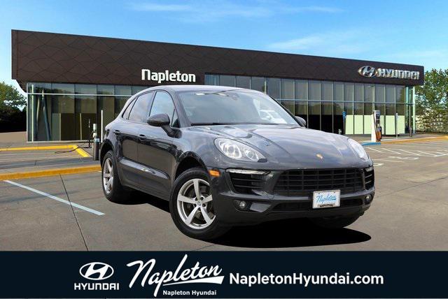2017 porsche macan base