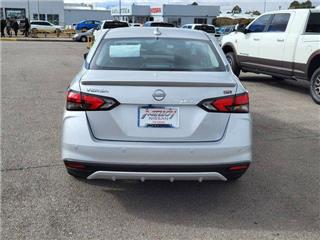 2024 Nissan Versa sr