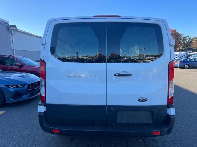 2021 ford transit-250 base