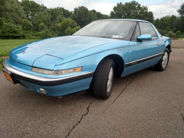 1990 buick reatta 3rd owner with only 111,000 miles, rust free