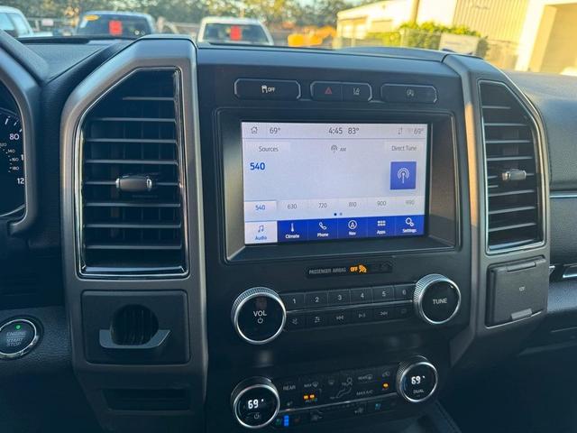 2020 ford expedition xlt