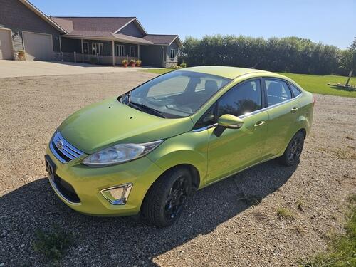 2011 for fiesta sel 4 door fully loaded with leather. new struts shocks ball joint