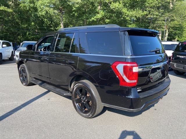 2020 ford expedition xlt