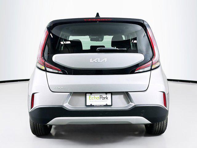 2023 kia soul lx