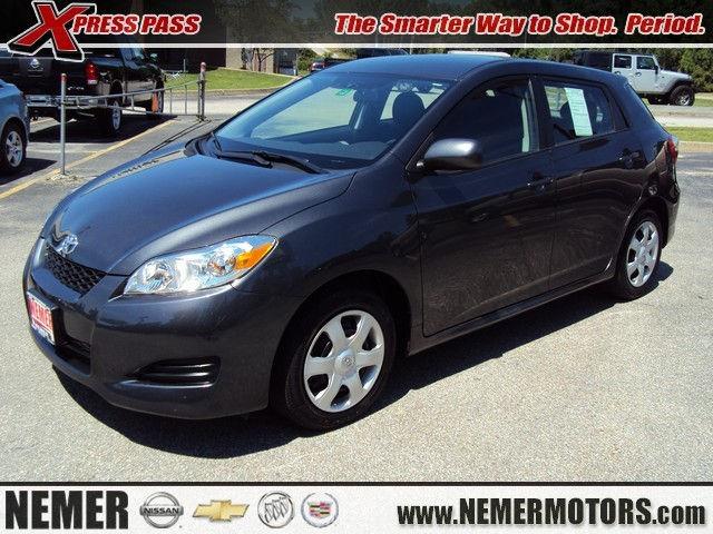 2009 toyota matrix base for sale in bennington, vermont