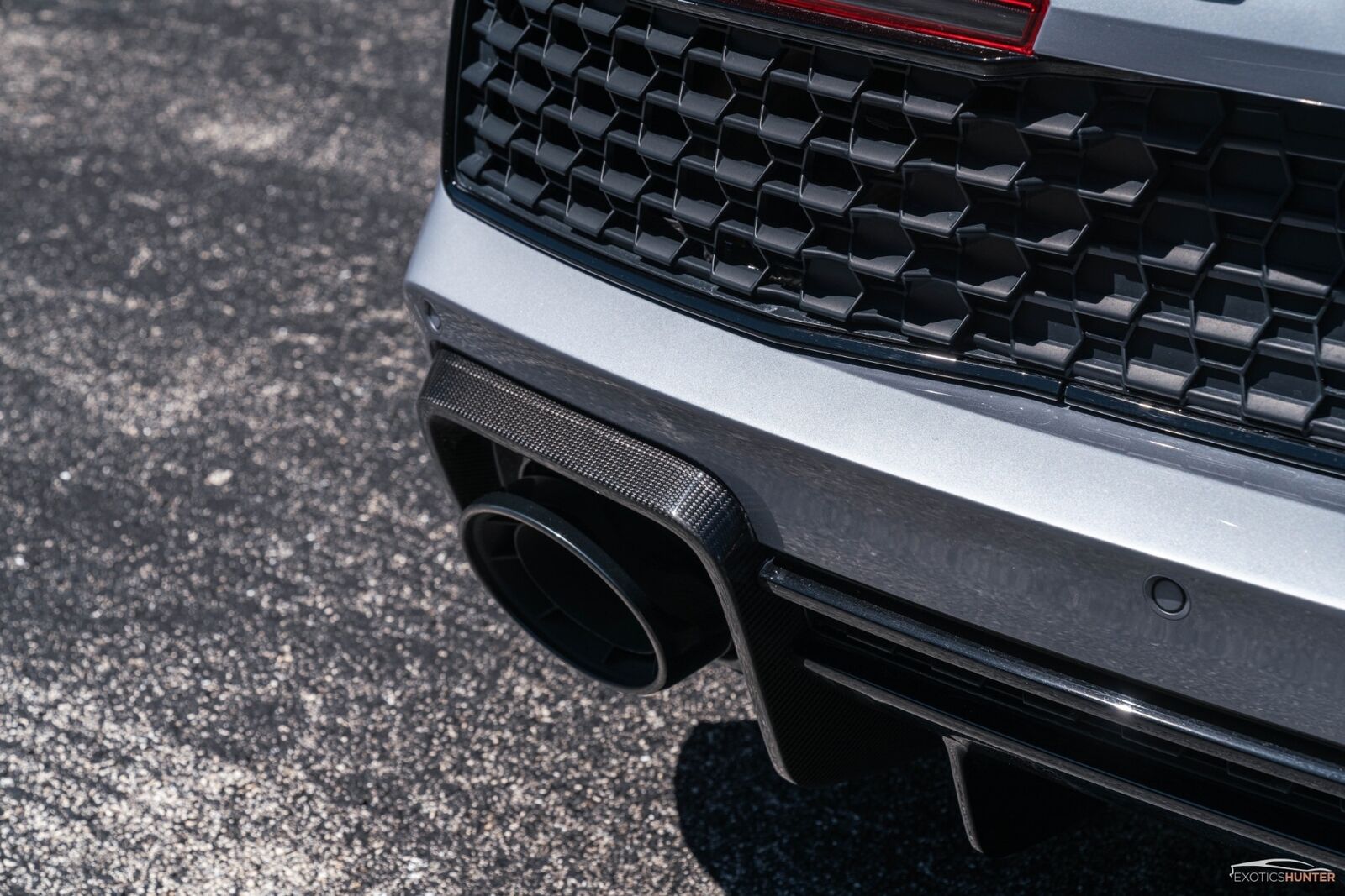 2020 audi r8 5.2 quattro v10 limited edition - avus silver edit