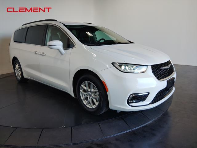 2022 chrysler pacifica touring l