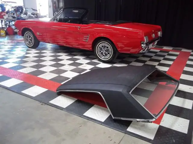 1965 ford mustang. unique removeable hardtop !!