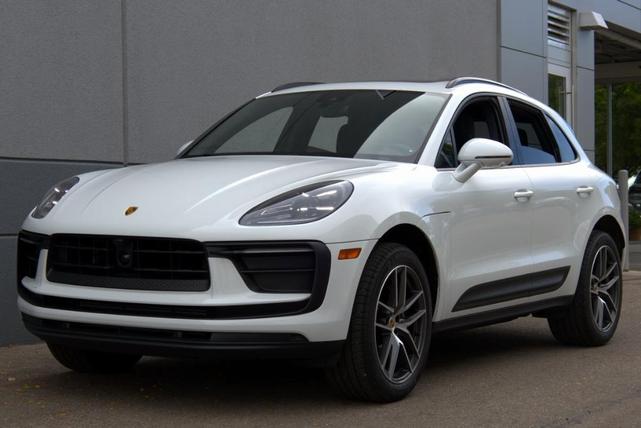 2024 porsche macan base