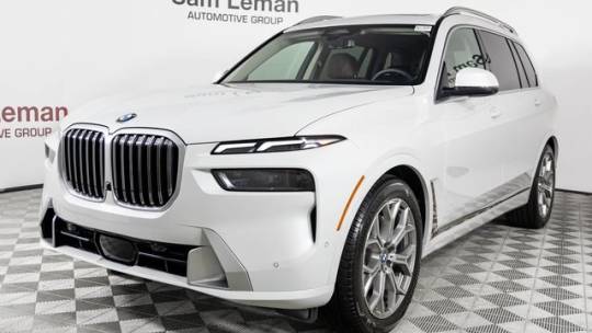 2025 BMW X7