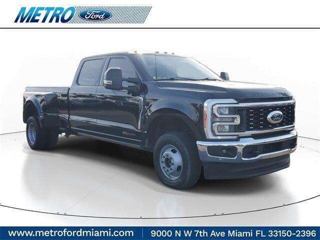 2023 ford f-350 lariat super duty
