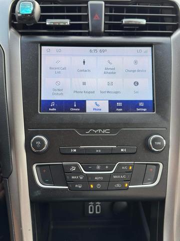 2020 ford fusion se