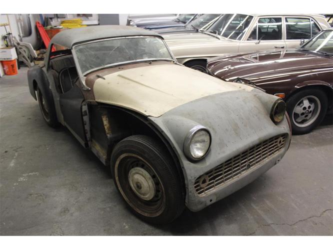 1960 triumph tr3a in elyria, ohio