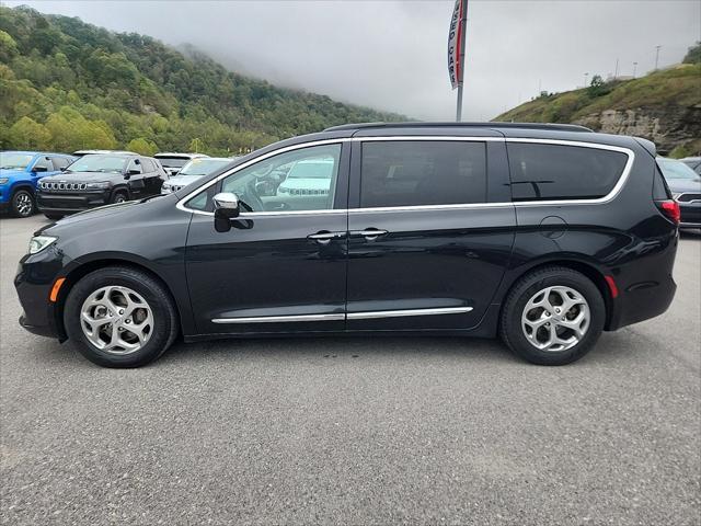 2022 chrysler pacifica limited