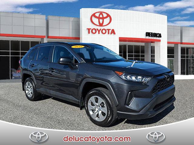2021 toyota rav4 le