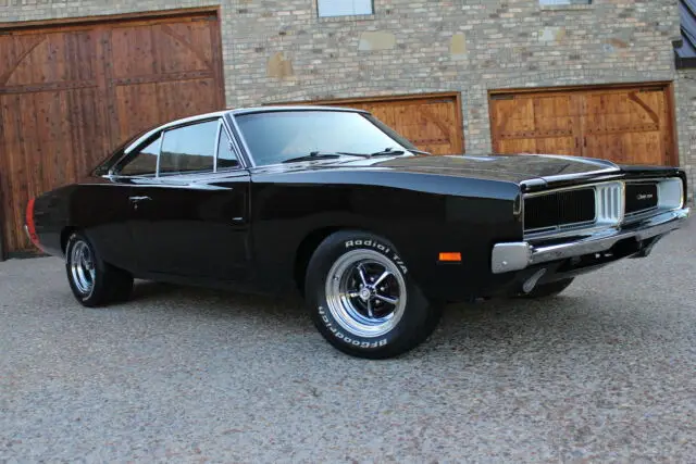 1969 dodge charger 440 4 speed dakota vhx guages very nice