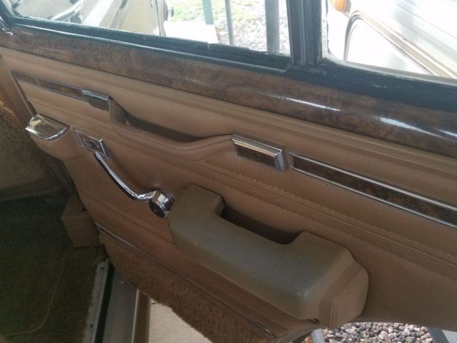 1985 jeep wagoneer