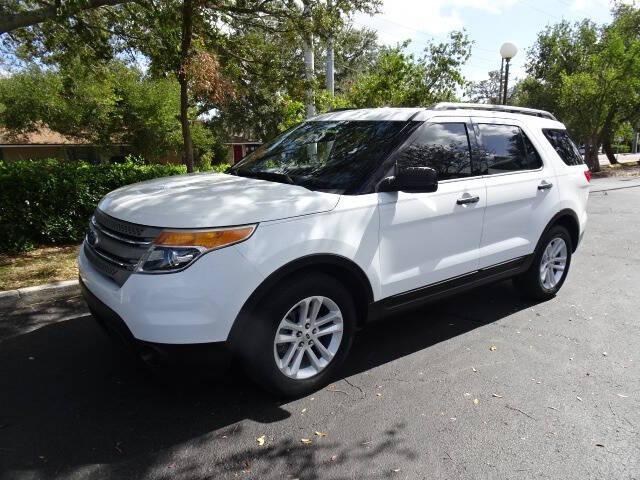 2015 ford explorer base