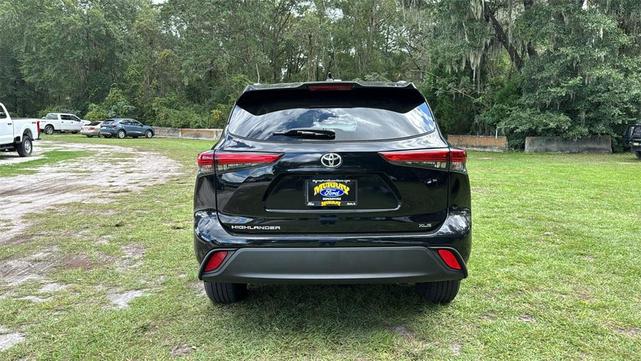 2022 toyota highlander xle