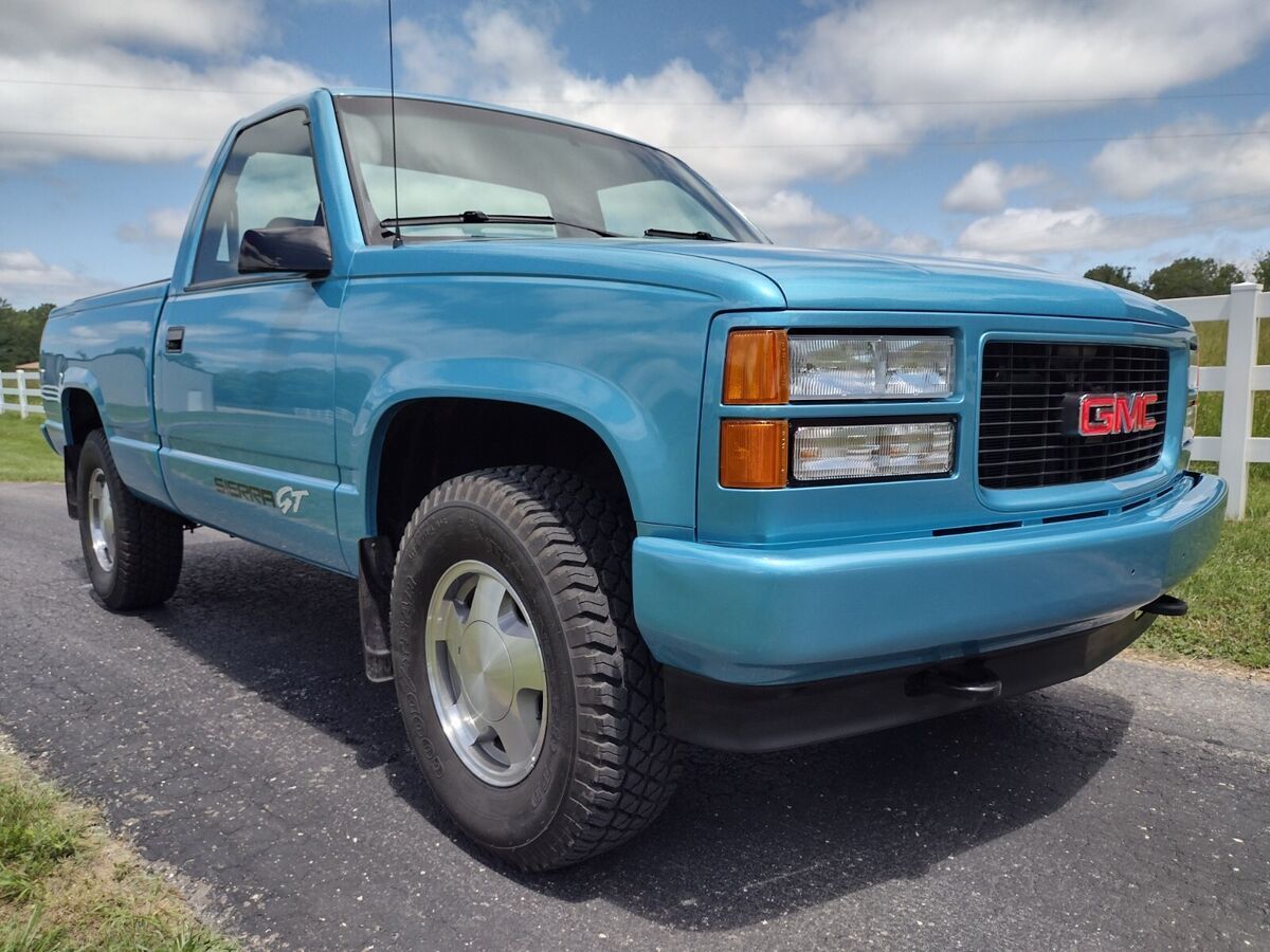 1994 gmc k1500 single cab shortbed 4x4 gmt400 2 owner 7,000 actual miles oem