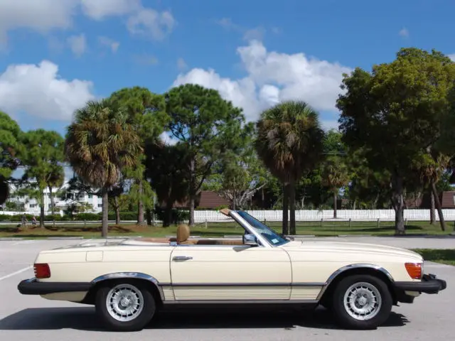 1985 mercedes 380 sl convertible low miles v8 original paint and inter. must see