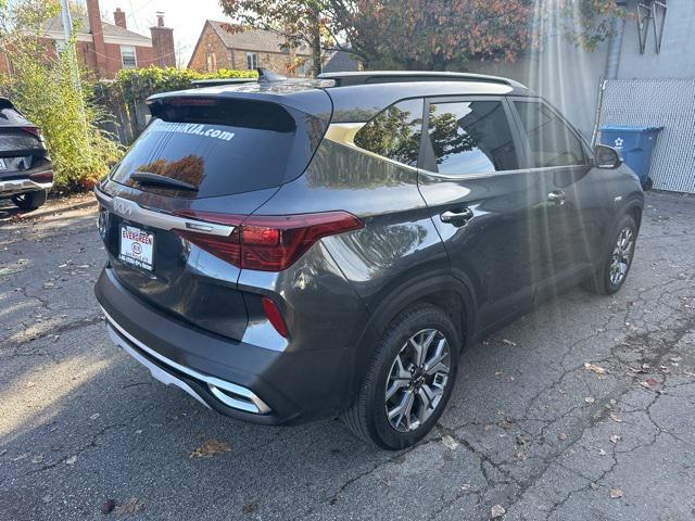 2022 kia seltos ex