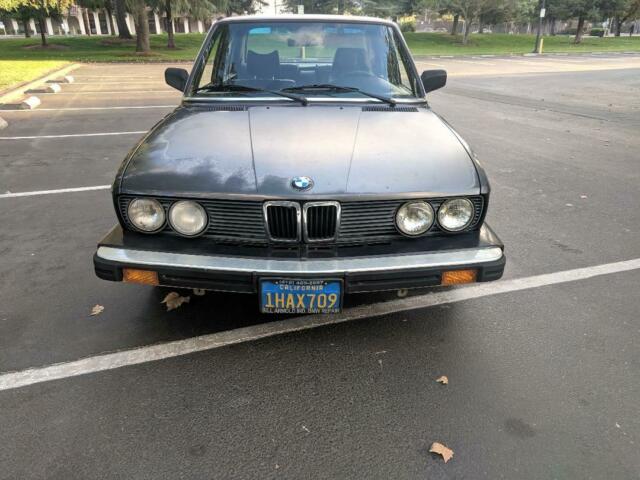 1983 bmw e28 533i documented 72k miles graphite,black leather interior. 5spd lsd