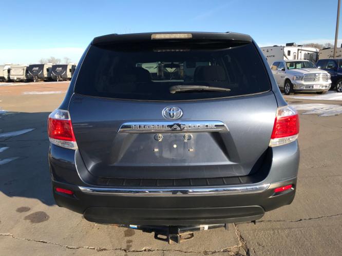 used 2013 toyota highlander fwd lennox, sd 57039 for sale in lennox, south dakota
