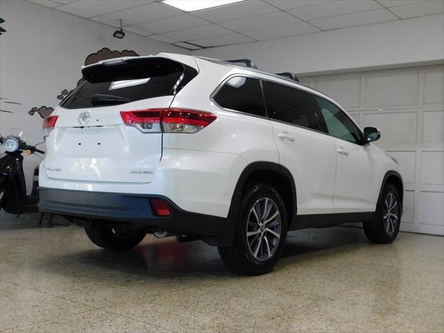 2019 toyota highlander xle