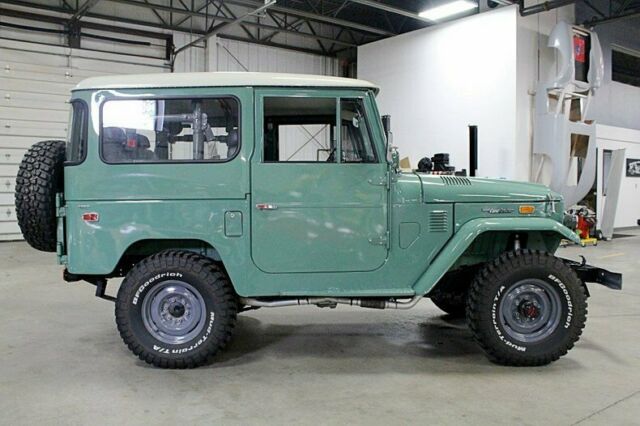 1974 toyota land cruiser fj-40 67582 miles green suv 3b diesel 3.4l 5-speed manu