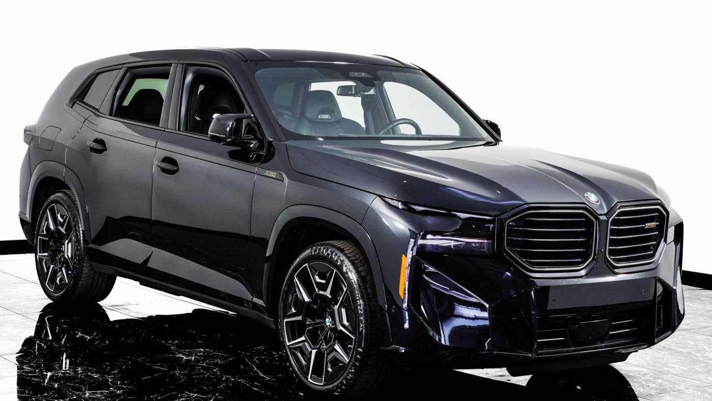 2023 bmw xm base