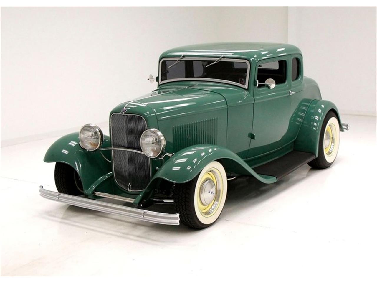 1932 ford 5-window coupe