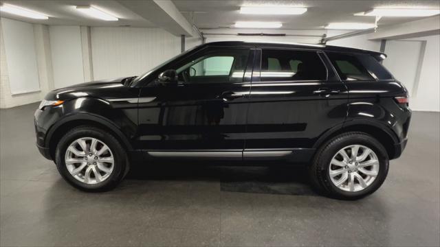 2018 land rover range rover evoque se
