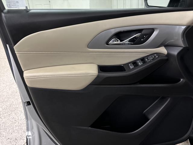 2022 chevrolet traverse ls