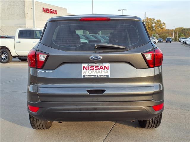 2019 ford escape s