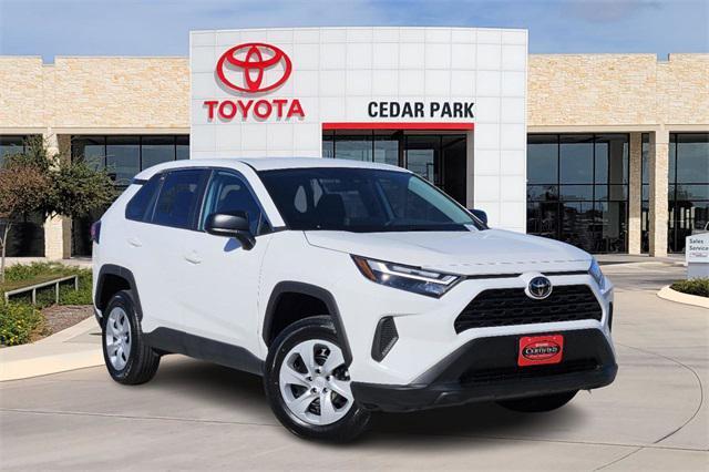 2024 toyota rav4 le