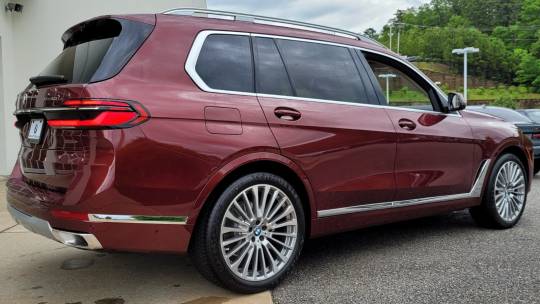 2025 BMW X7