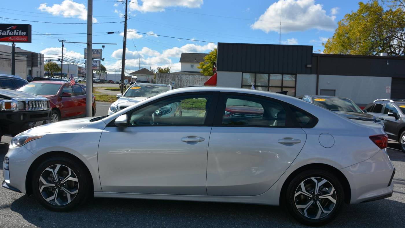 2021 kia forte lxs