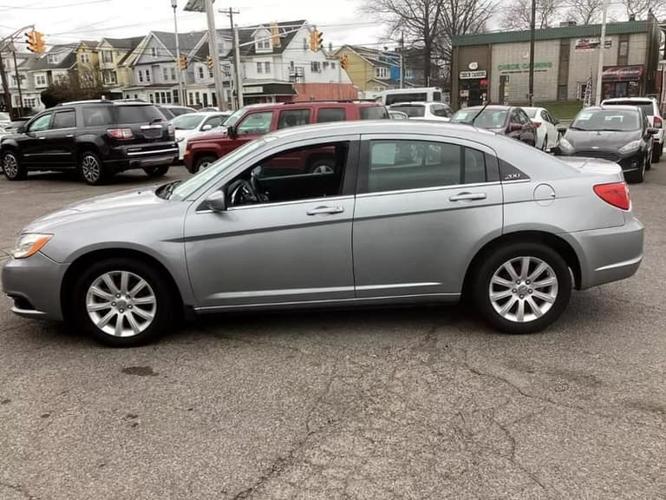 2013 chrysler 200 touring sedan 4d in trenton, new jersey