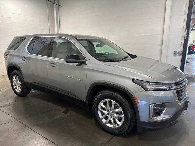 2023 chevrolet traverse ls