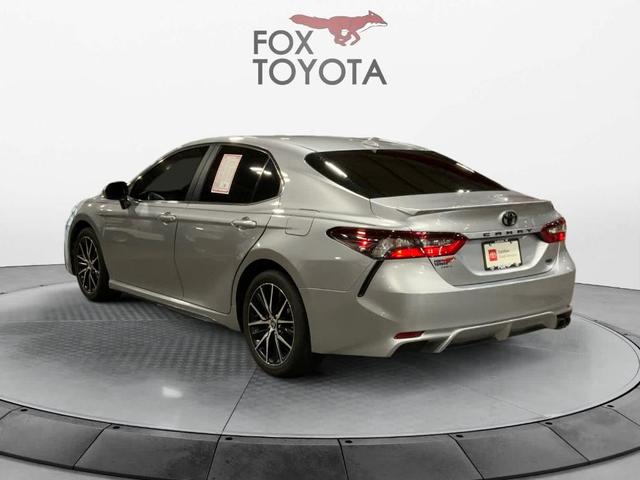 2023 toyota camry se