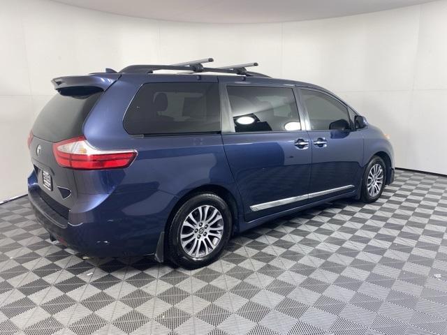 2018 toyota sienna l