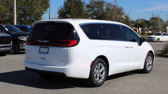 2024 Chrysler Pacifica