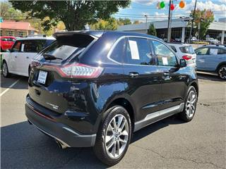 2017 Ford Edge titanium